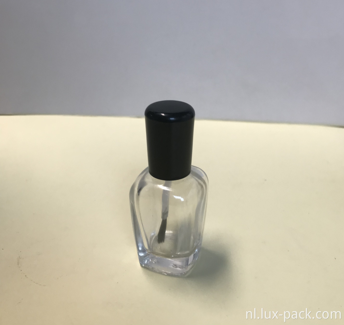 Hot Sale Aangepast 5ml 10 ml 15 ml lege vierkante nagellakglazen fles met dop